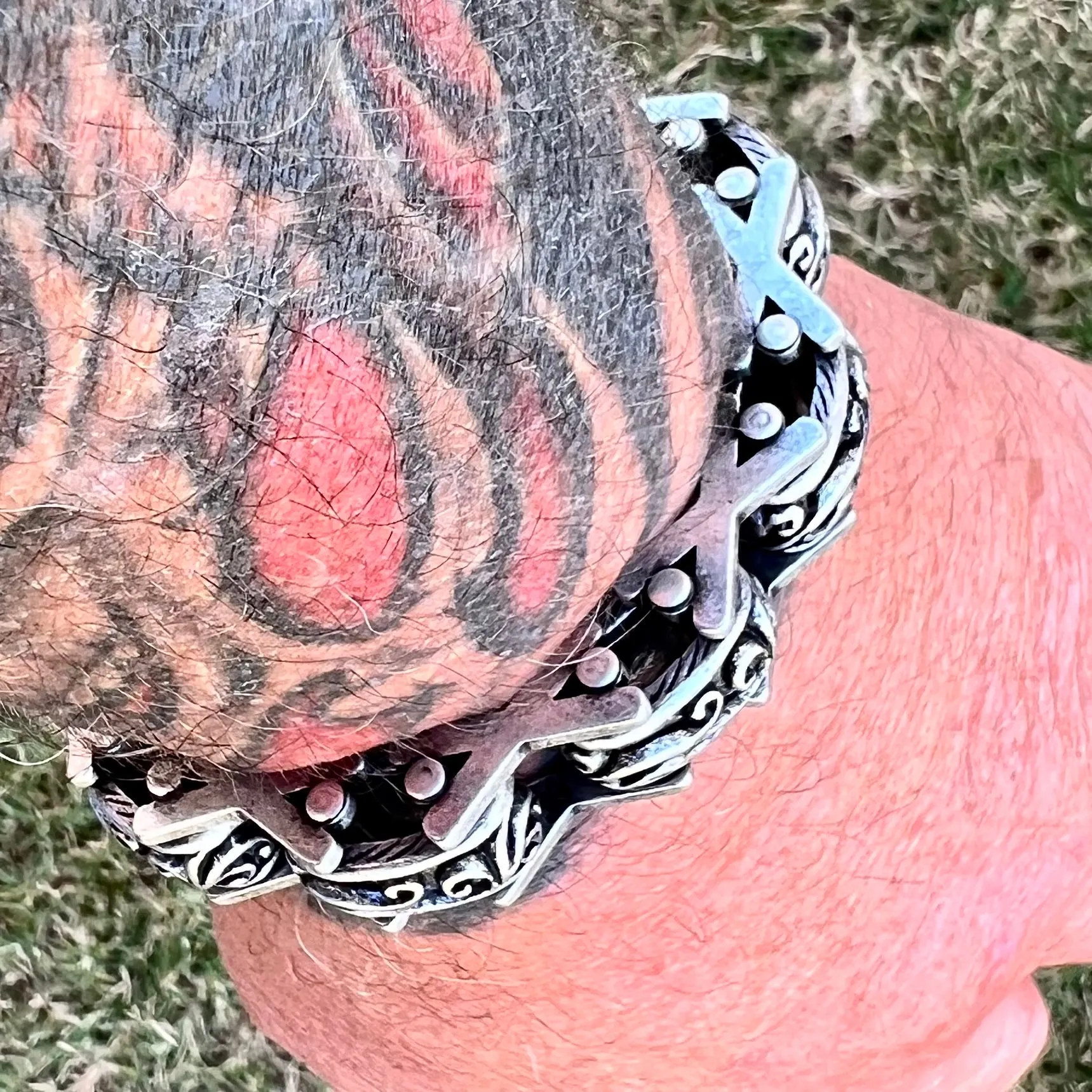 Crusader's Bracelet - Scrollwork - B108