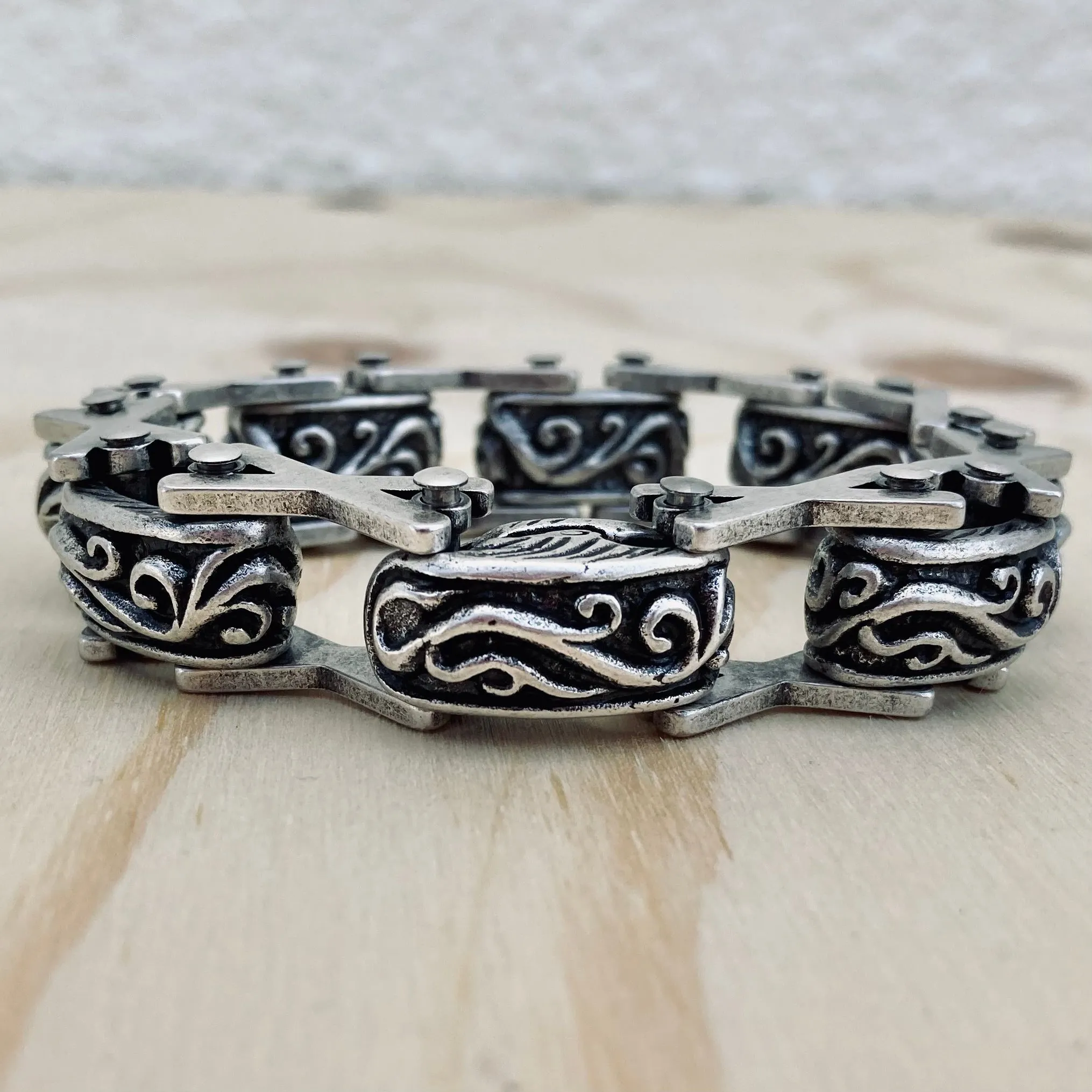 Crusader's Bracelet - Scrollwork - B108