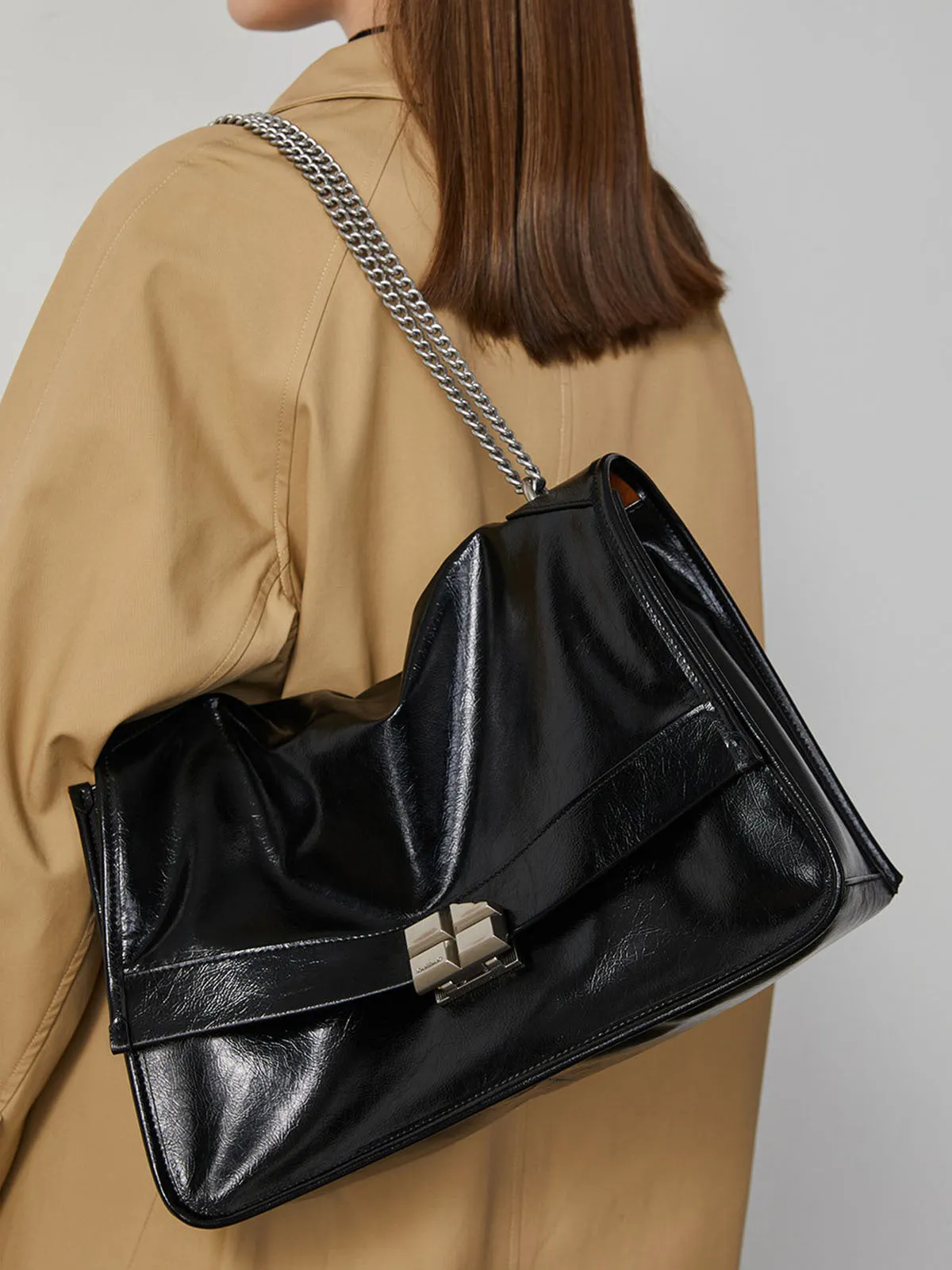 Smting | Medium Slouchy Leather Handbag With Chocolate Lock