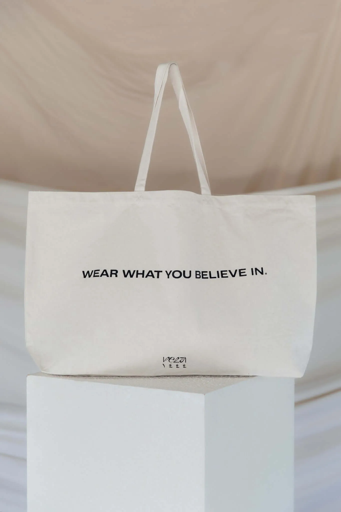 VELA Tote